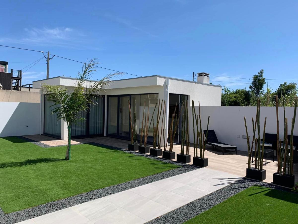 Oliver Beach House Poco da Cruz Exterior photo